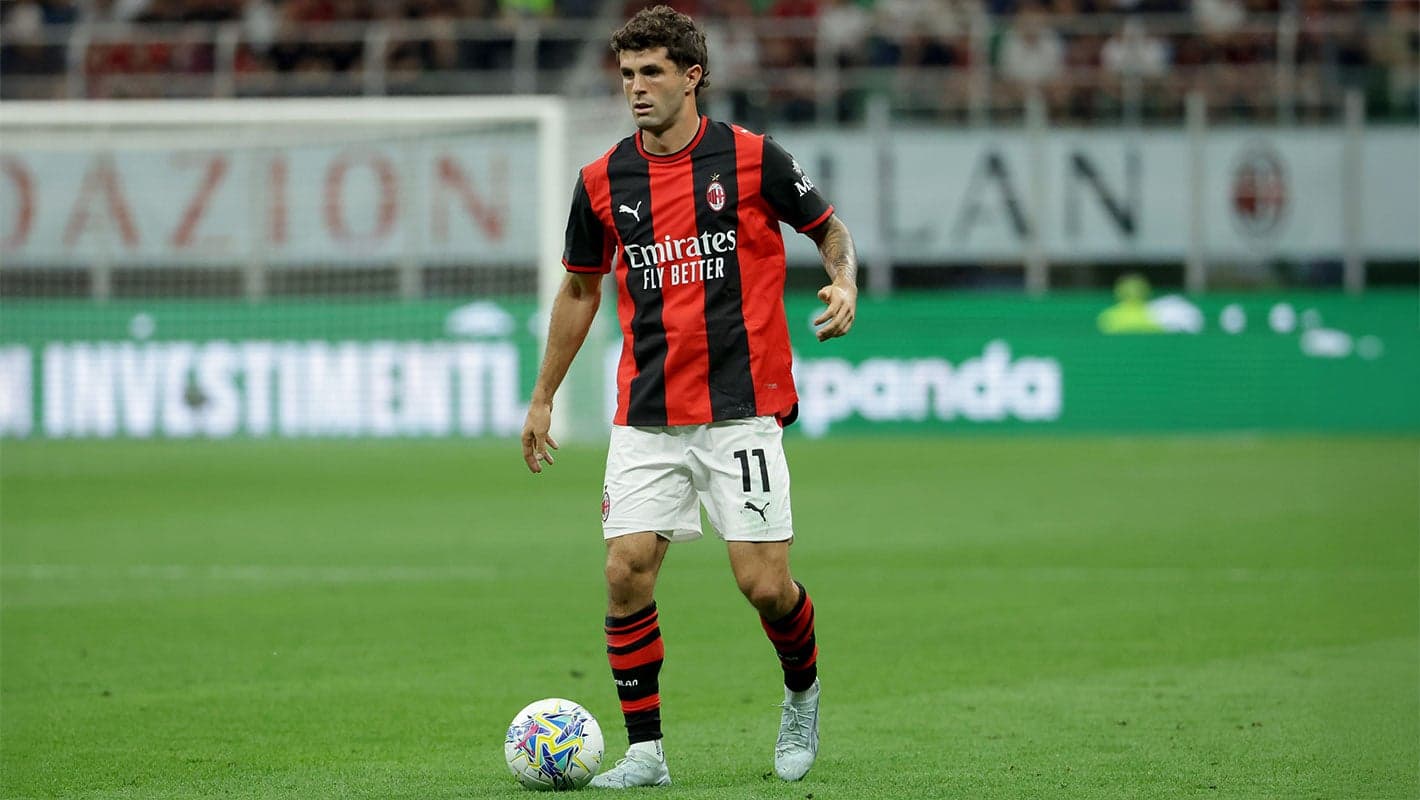 Christian Pulisic during a match at San Siro, Serie A 2025/26.