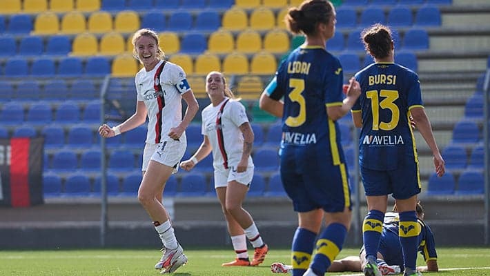 ROSSONERE BEAT VERONA 7-2 TO GO INTO THE QUARTERS