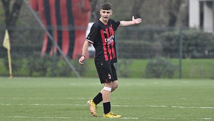 UNDER 16: A DEFEAT FROM WHICH TO GO AGAIN