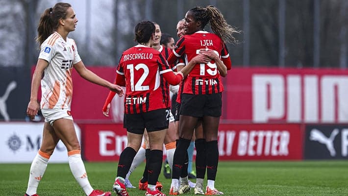 ROSSONERE DA APPLAUSI: ROMA BATTUTA 3-1