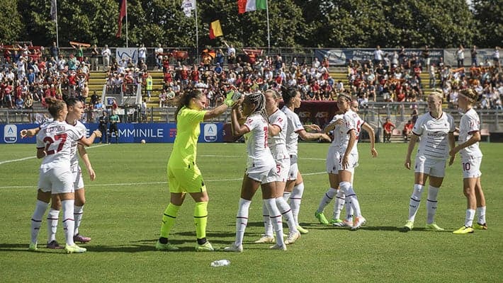 ROSSONERE, COMPATTARSI E REAGIRE