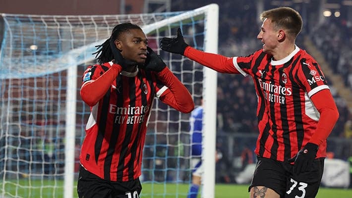 THREE POINTS AT THE SINIGAGLIA