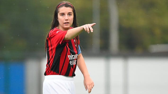 WOMEN'S UNDER 17: ONE MORE STEP