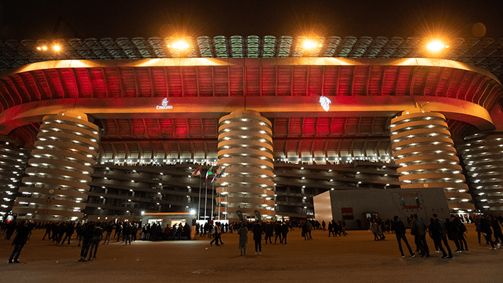 A NEW LIGHT SHOW FOR A GLOBAL DERBY