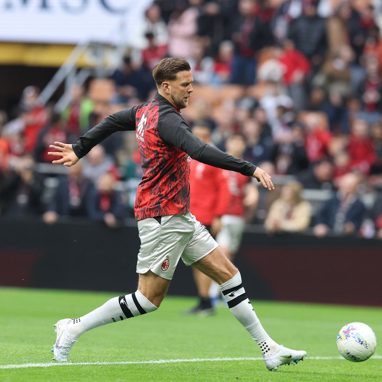 AC MILAN v TORINO: THE OFFICIAL LINE-UPS