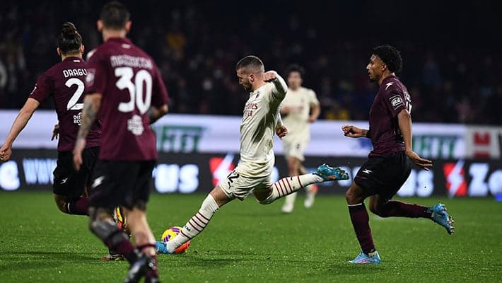 A DRAW IN SALERNO