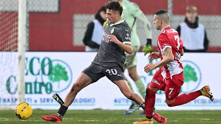 MILAN FUTURO BEFFATO A PESARO: 2-1