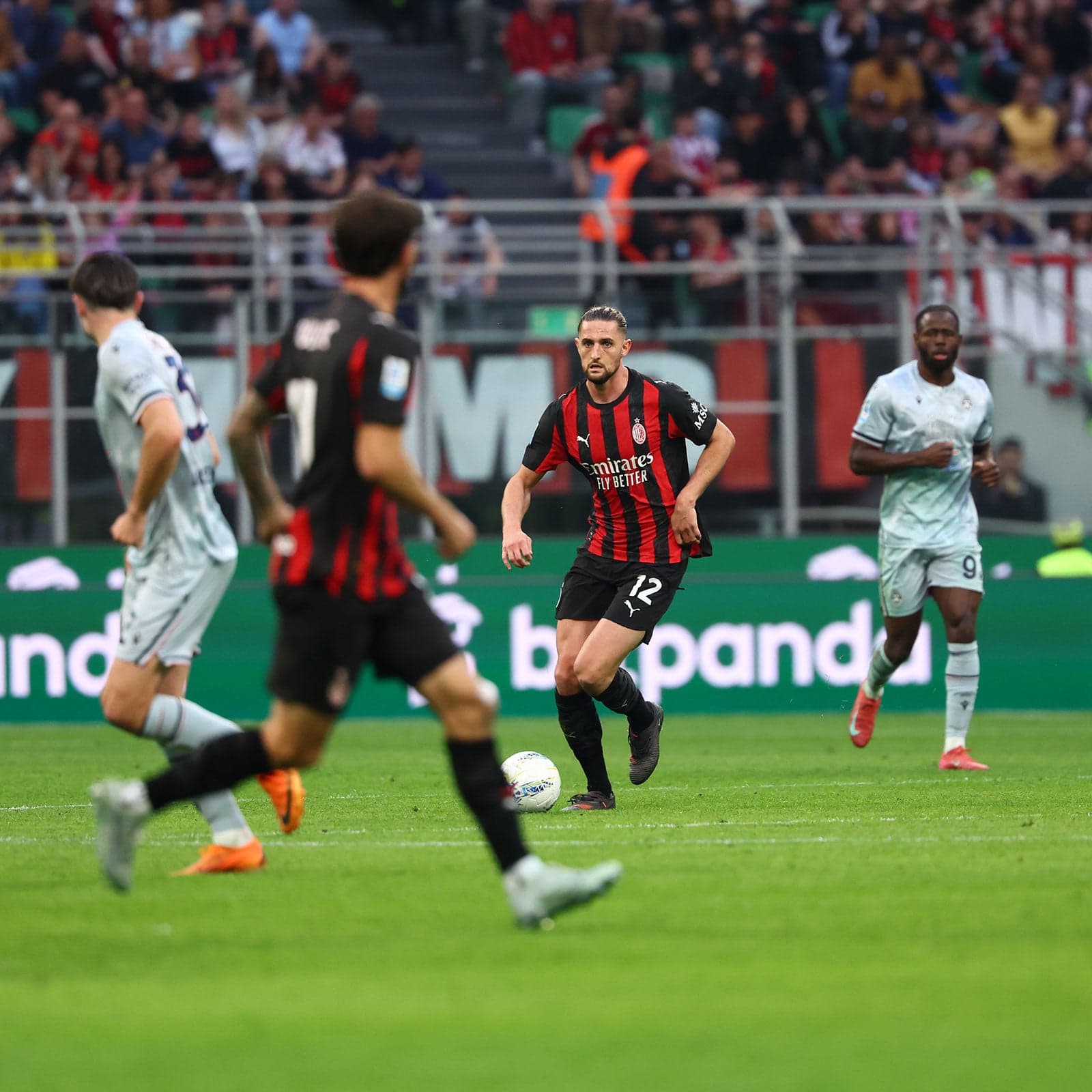 ROSSONERI DEFEATED AT HOME