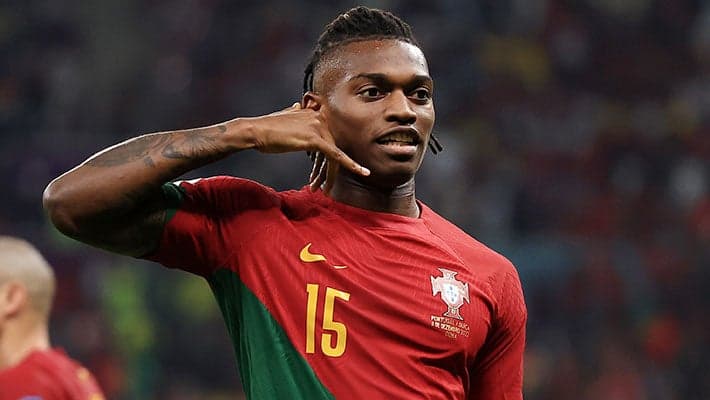 LEÃO CELEBRATES TOO ON PORTUGAL'S NIGHT: 6-1