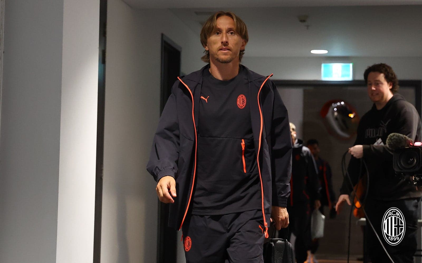Luka Modrić before AC Milan v Inter in Perth
