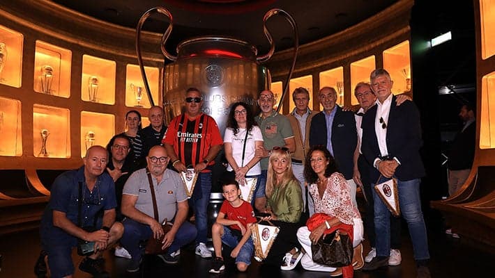 A SPECIAL MORNING AT CASA MILAN FOR A GROUP OF ROSSONERI FANS
