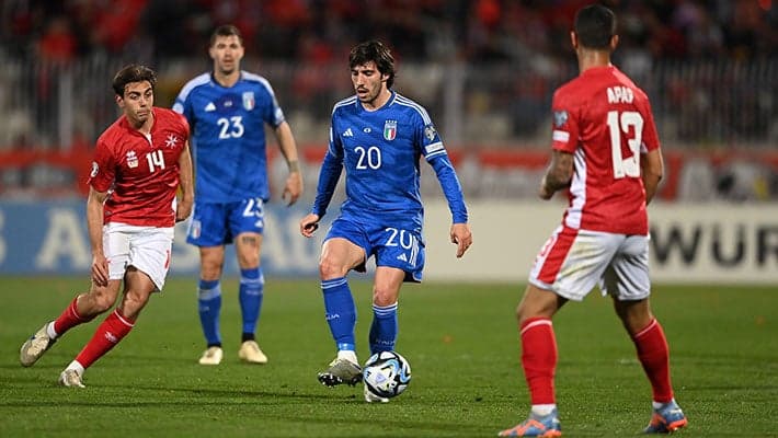 ITALY WIN WITH TONALI DOUBLE ASSIST