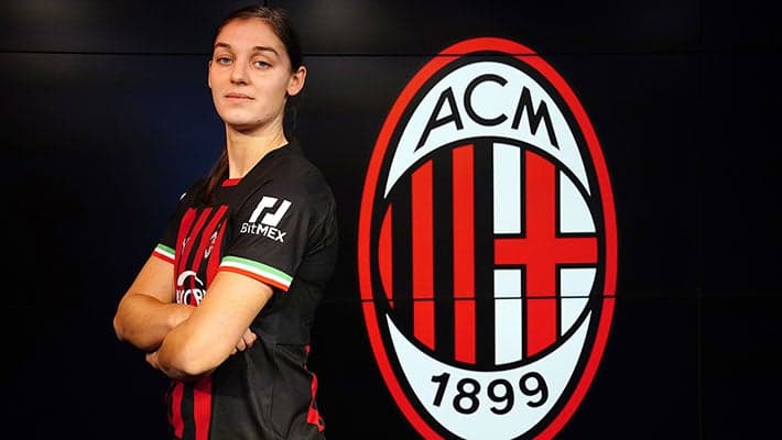 ANIEK NOUWEN JOINS AC MILAN