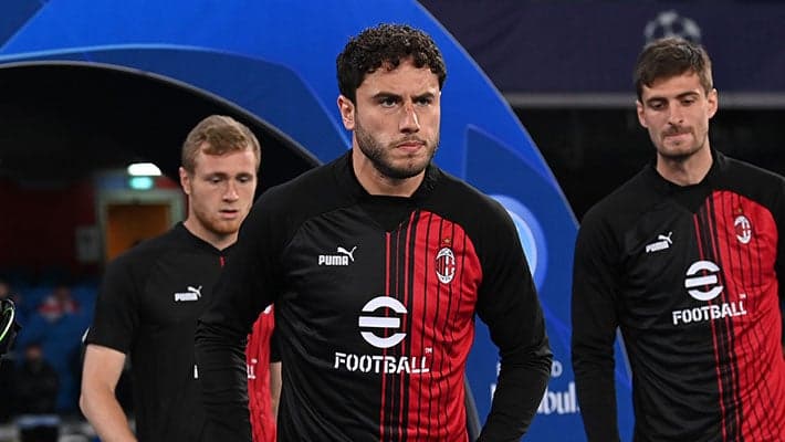NAPOLI v AC MILAN: OFFICIAL LINE-UPS