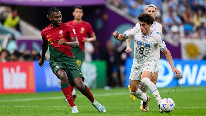 LEÃO WINS AGAIN AND IS THROUGH TO THE KNOCKOUTS