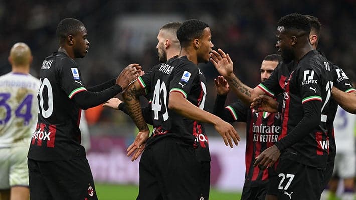 ROSSONERI ALL'ULTIMO RESPIRO: 2-1 ALLA FIORENTINA