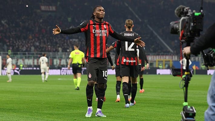 DECISIVE GOAL FROM LEÃO AGAINST LAZIO