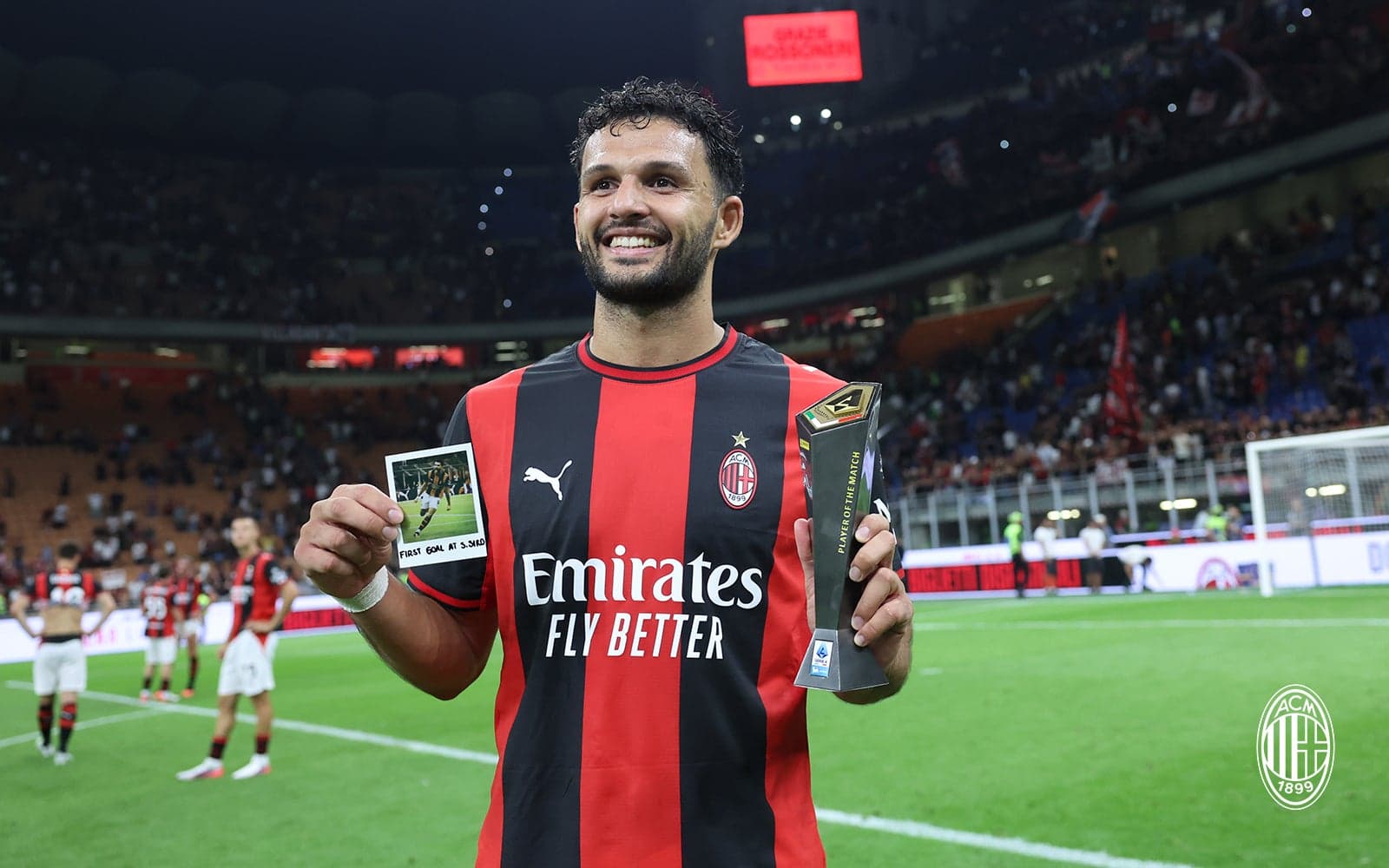 Gonçalo Ramos with the MVP award after AC Milan v Venezia, Serie A 2026/27