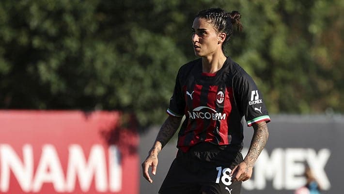 AC MILAN v SASSUOLO: LEND THE ROSSONERE YOUR SUPPORT