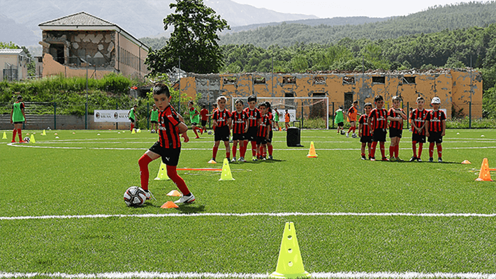 MILAN E AMATRICE: UN LEGAME SEMPRE PIÙ FORTE