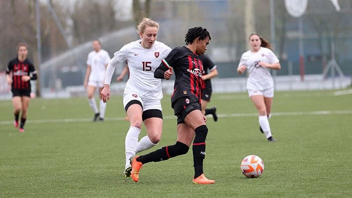 LA SQUADRA UNIVERSITARIA FEMMINILE DI HARVARD IN VISITA AL MILAN