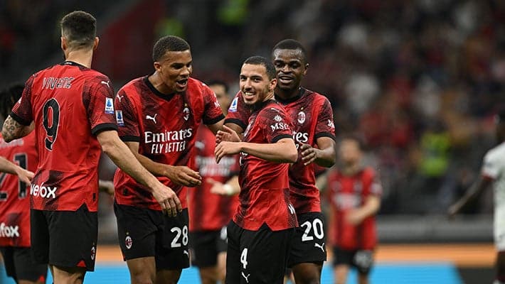 FIVE-STAR SHOW AT SAN SIRO