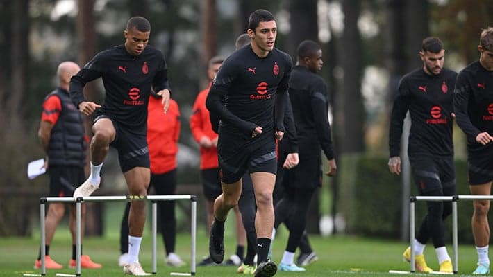 CONCLUSIONI E POSSESSO PER I ROSSONERI
