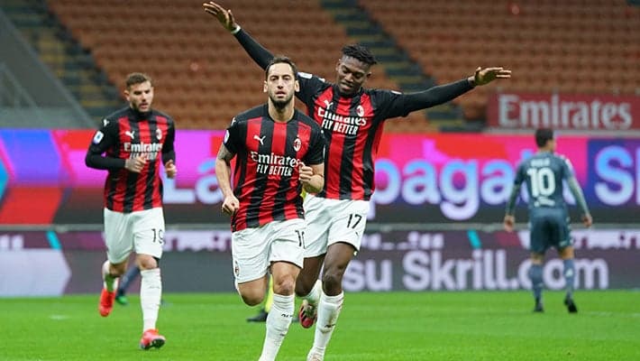 ÇALHA-THEO, IL MILAN RIPARTE: 2-0 AL BENEVENTO