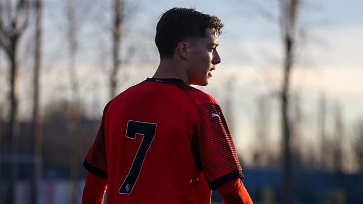 UNDER-18, STARTING FROM THE BACK