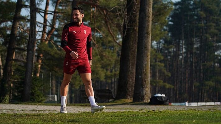 AC MILAN V CROTONE: SQUAD LIST
