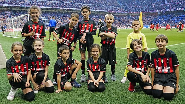 IL MILAN PER TUTTI: LE MASCOTTINE ROSSONERE SONO SEMPRE PIÙ INCLUSIVE
