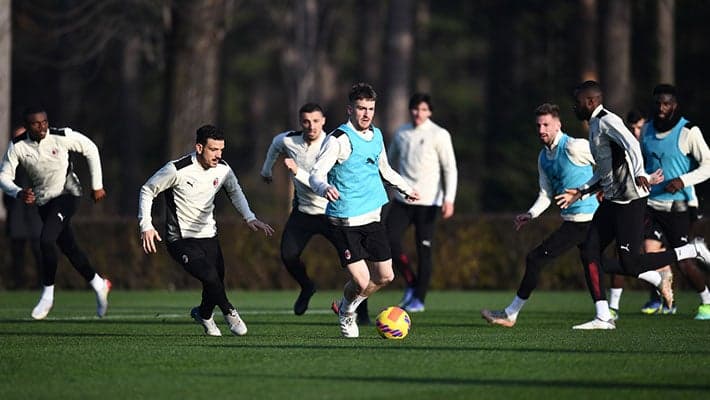 MILANELLO RIACCOGLIE I ROSSONERI