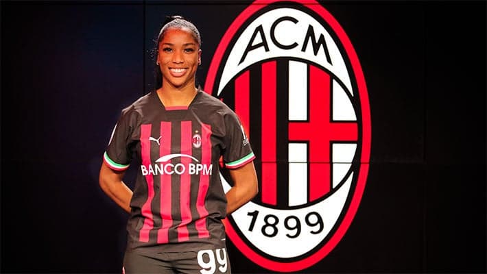 CHANTÉ DOMPIG JOINS AC MILAN