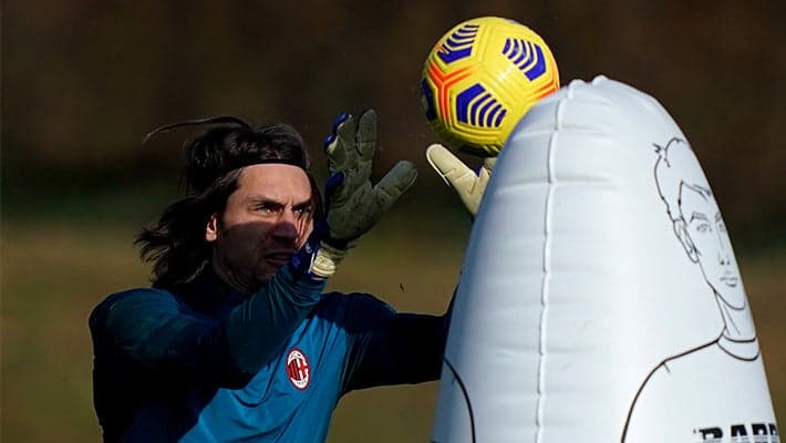 AC MILAN V TORINO: SQUAD LIST