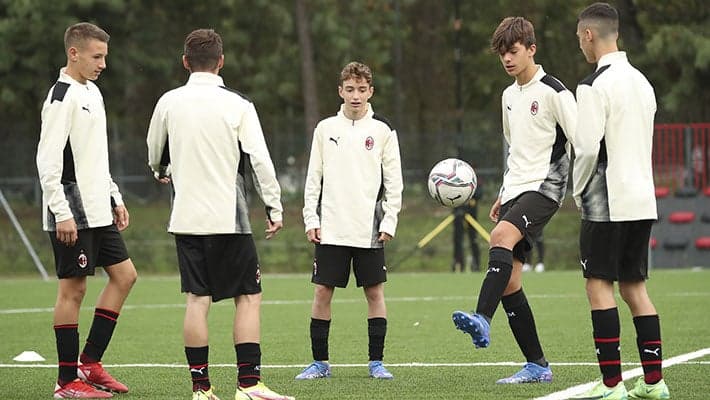 THE WEEKEND'S SCHEDULE: FIVE DECISIVE GAMES