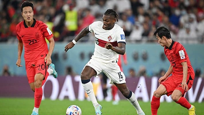 DEFEAT FOR LEÃO'S PORTUGAL MAKES NO DIFFERENCE
