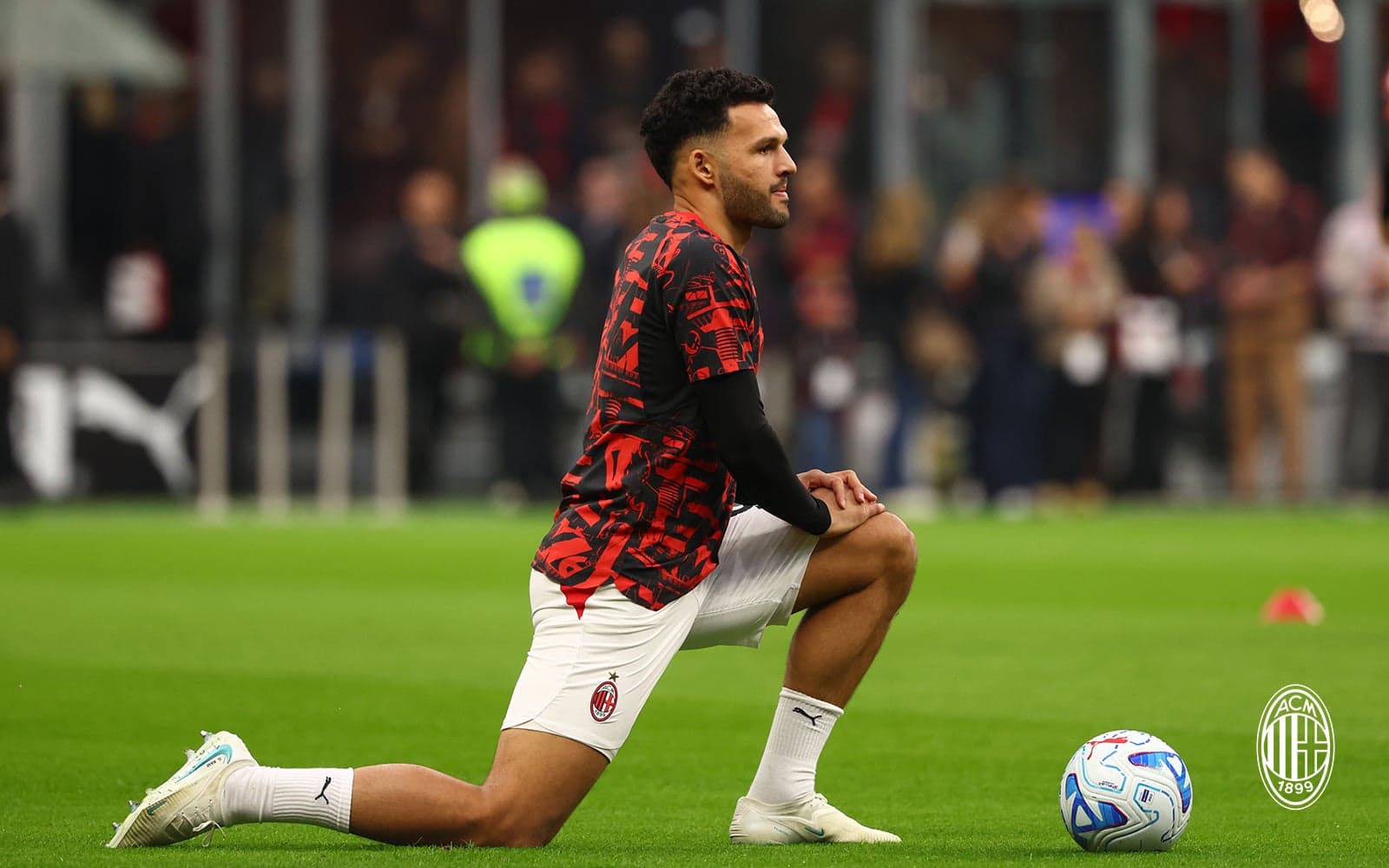 Gonçalo Ramos during warmups – Milan vs. Atalanta, Serie A 2026/27